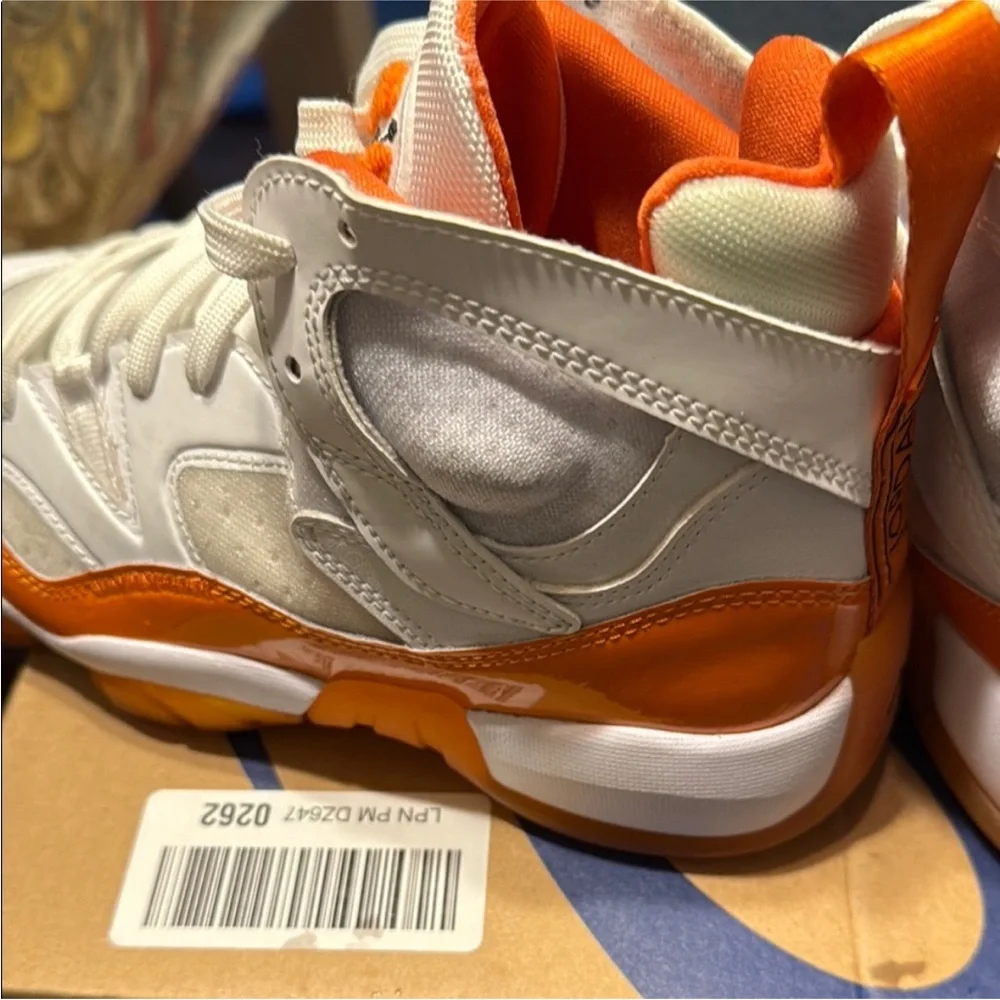 Nike Jordan Women’s Jumpman Sz 8‎